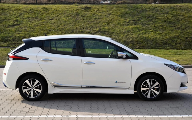Nissan Leaf cena 62900 przebieg: 37800, rok produkcji 2018 z Gdańsk małe 781
